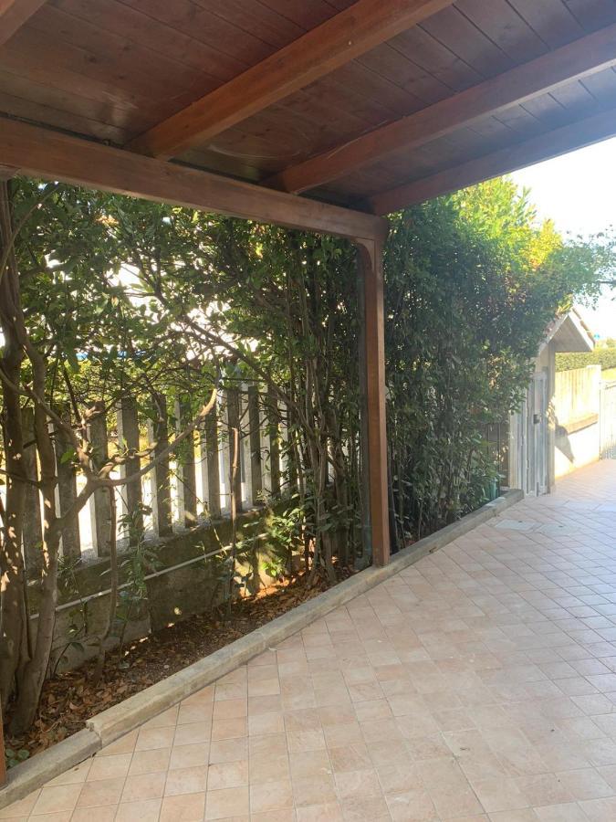 Madonna Della Pace La Casa Di Roberto Bed & Breakfast エクステリア 写真
